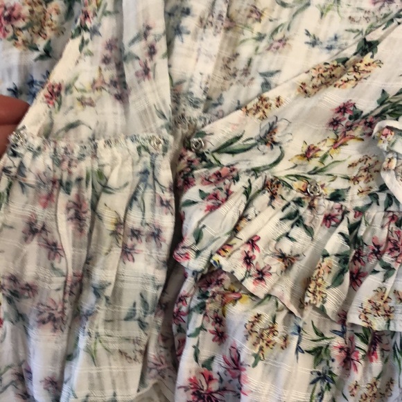 Blouse. - Picture 4 of 6